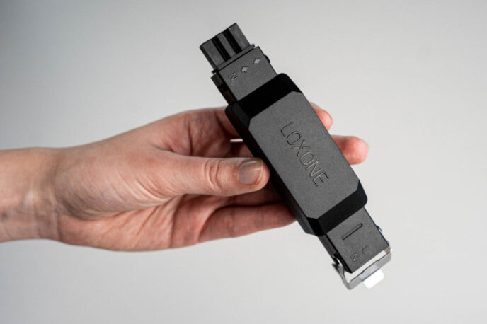 Shading Actuator Air