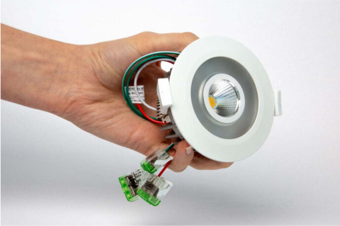 LED Spot RGBW Tree Weiss
